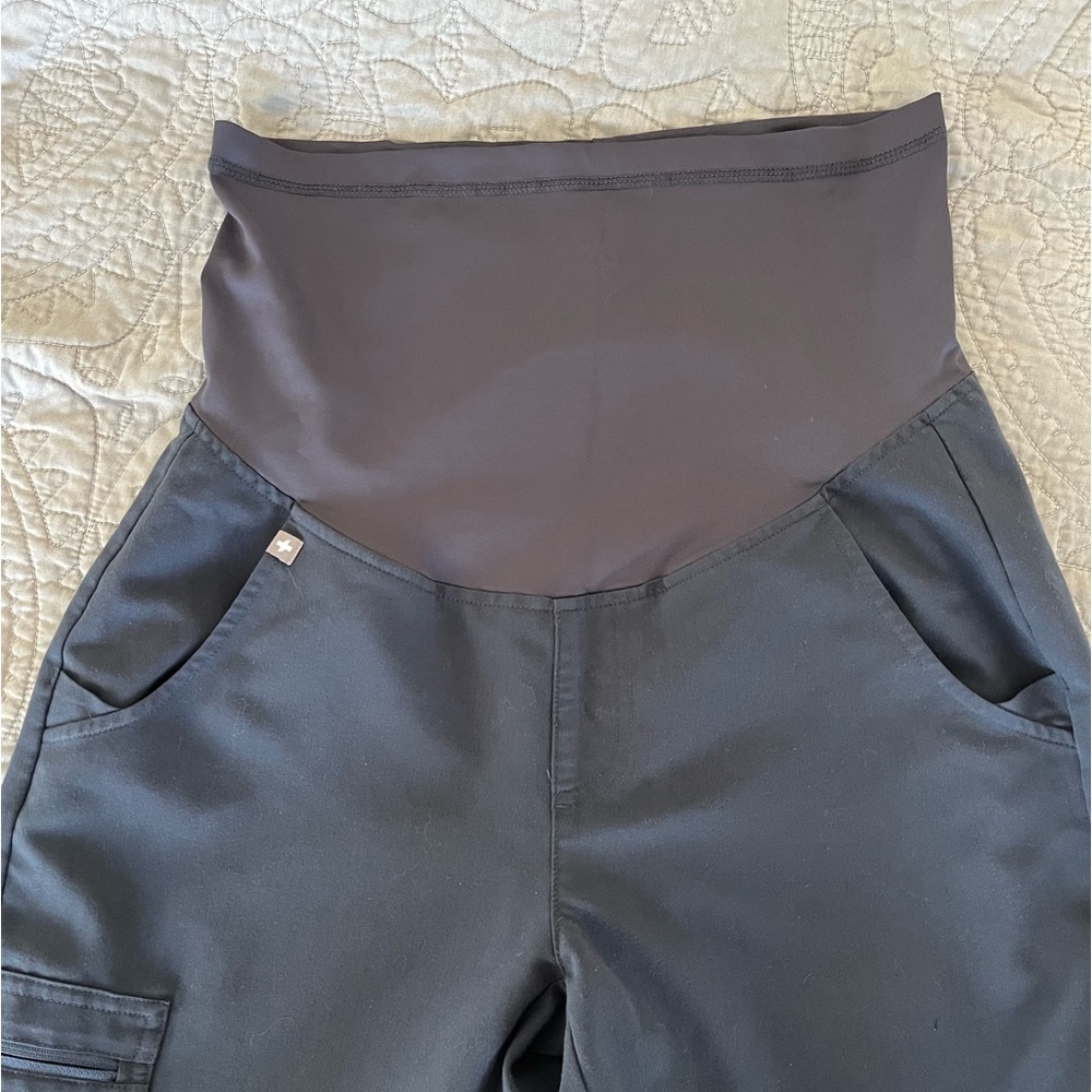 Figs maternity night sky Zamora joggers - size small